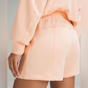 Lululemon Softstreme High Rise Short 4" Peach Bellini Size 4